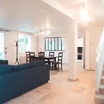 Hébergement de vacances L'unique- Maison De Famille En Plein Centre-ville