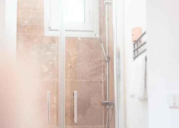 Hébergement de vacances L'unique- Maison De Famille En Plein Centre-ville Tours